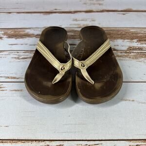 OluKai Aukai Women’s Leather Flip Flop Sandals Beige Sz 8